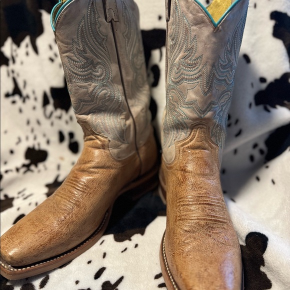 Women’s Cowboy boots - Picture 1 of 6